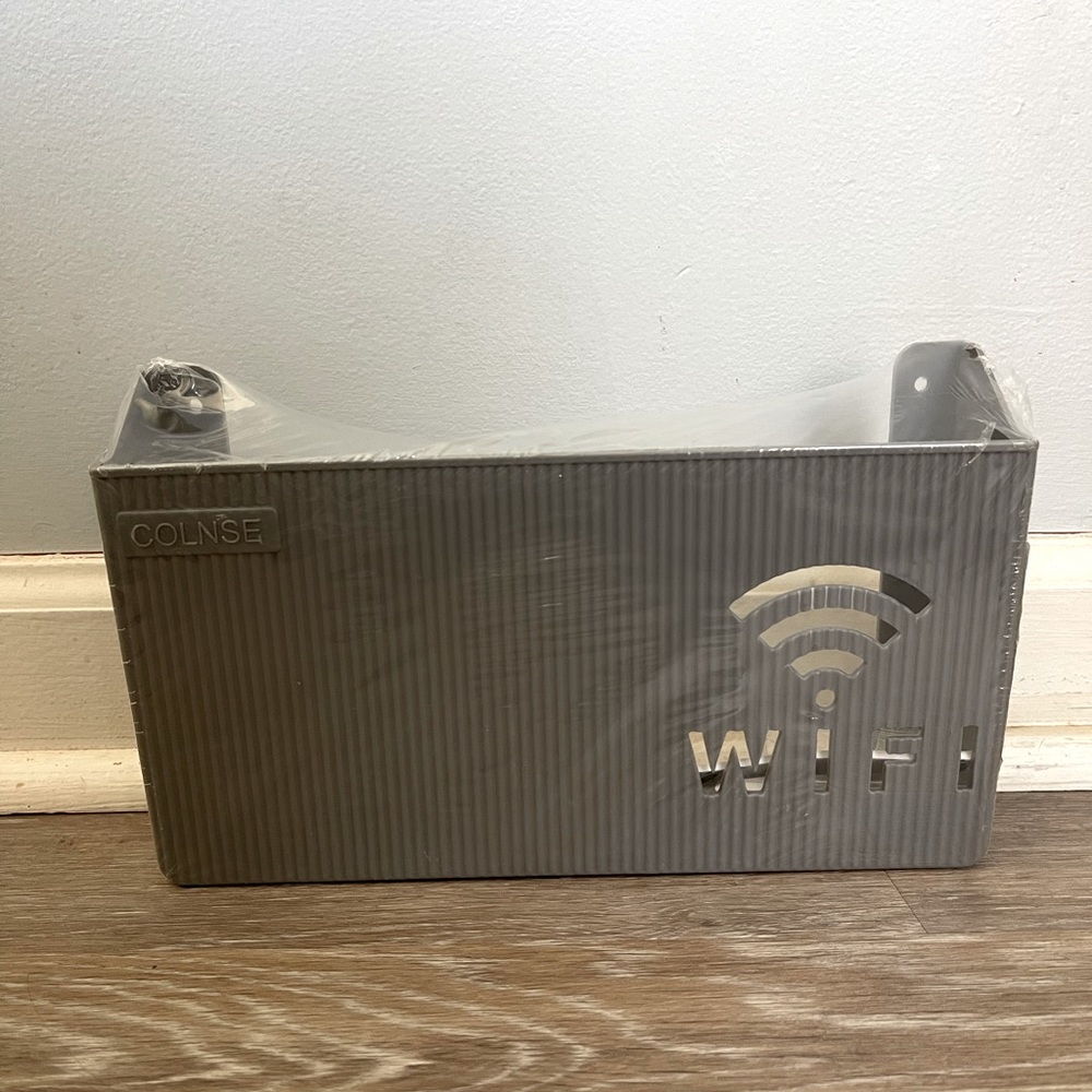 Router wall mount